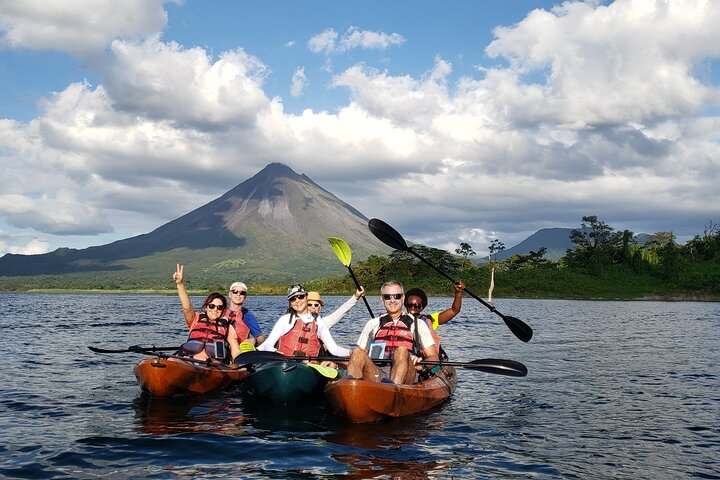 Kayaking on the Lake Arenal *Personalized experience* - Photo 1 of 7